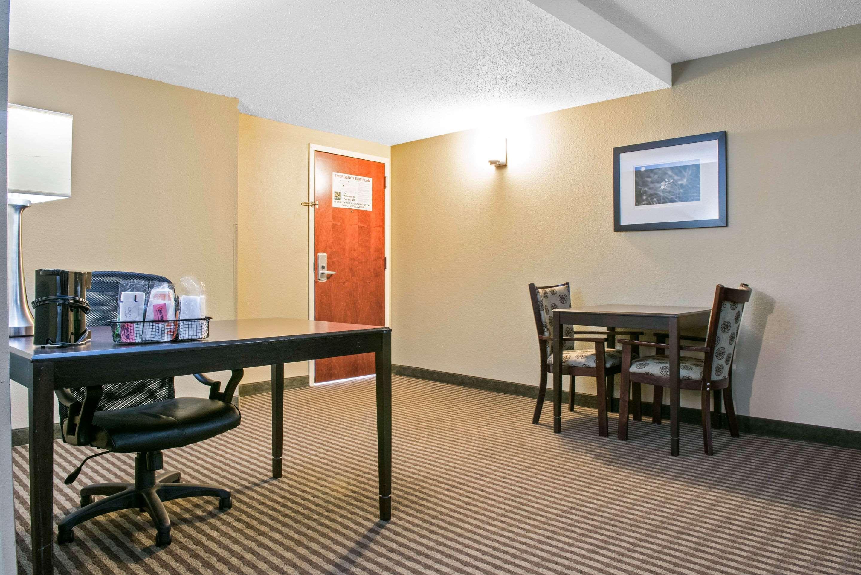Quality Inn Festus Extérieur photo